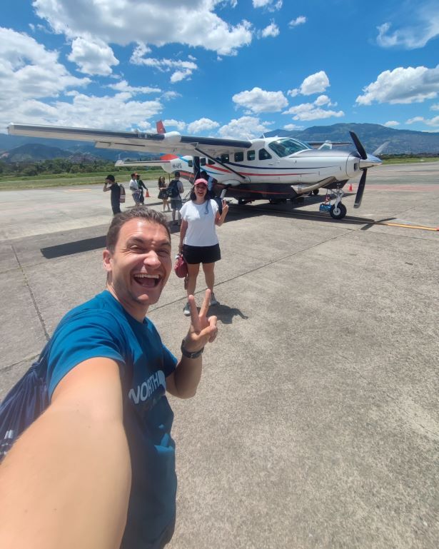 Avioneta que realiza el paso de Bahía Solano a Medellín en Colombia