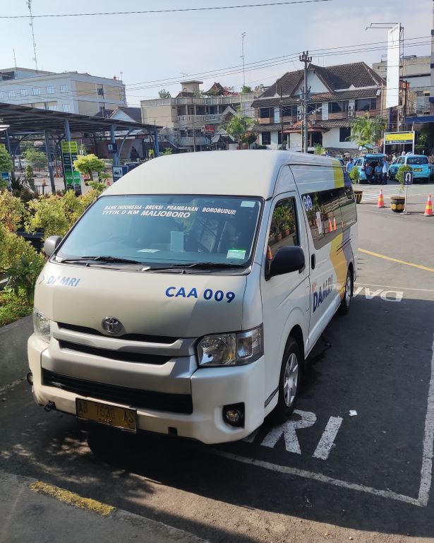 Minivan de damri