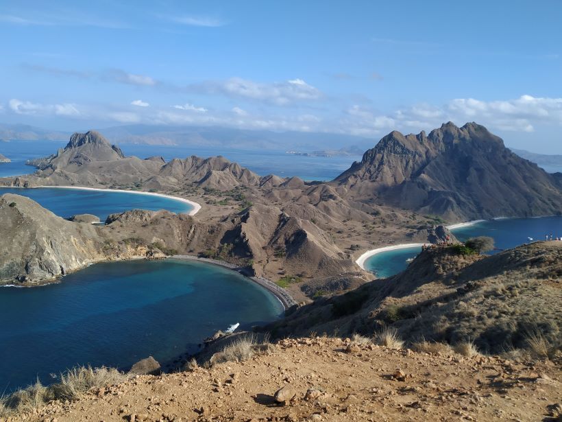 Las tres bahías de la isla de Padar, en Komodo en Indonesia