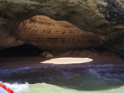 Cómo llegar a la cueva de Benagil: el emblema del Algarve
