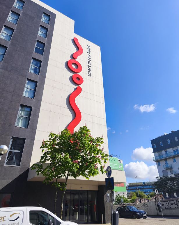 Hotel moov porto norte en la ciudad de oporto, portugal