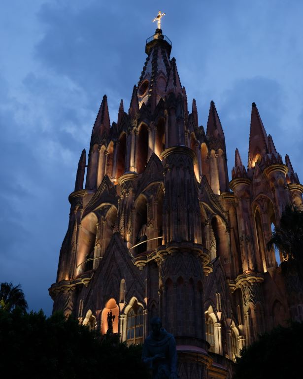 Parroquia San Miguel de Allende de noche