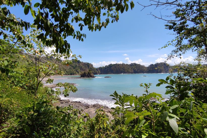 Playa en parque nacional Manuel Antonio, Costa Rica